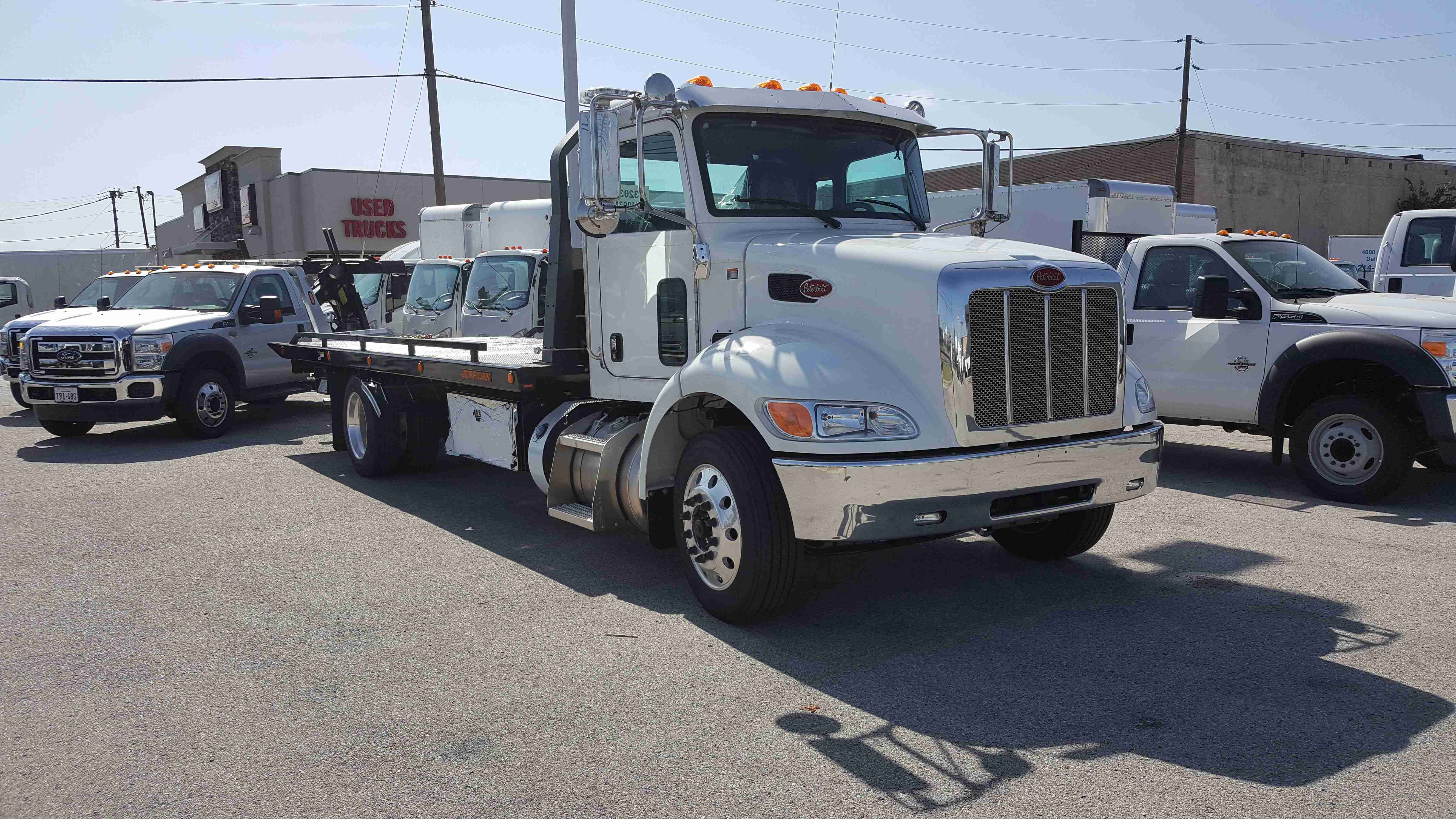 Tow Truck In Carrollton loading=
