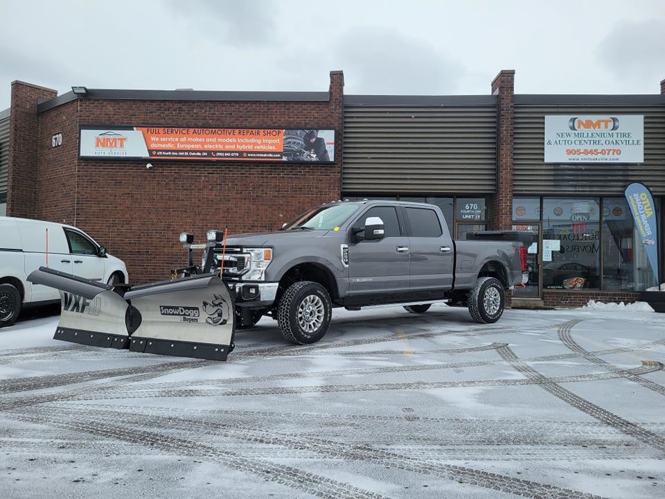 Oakville Plow Solutions loading=